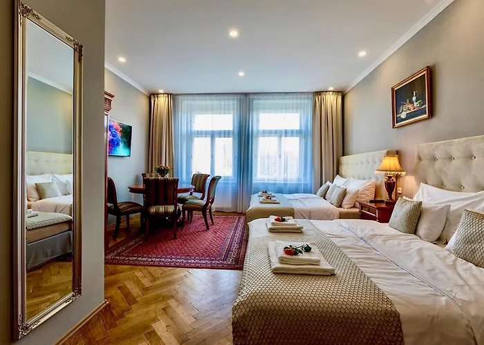 Slabur Residence